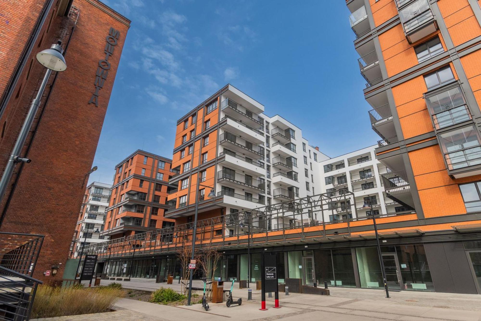Grand Apartments - Doki Living & Foodhall Gdańsk Extérieur photo