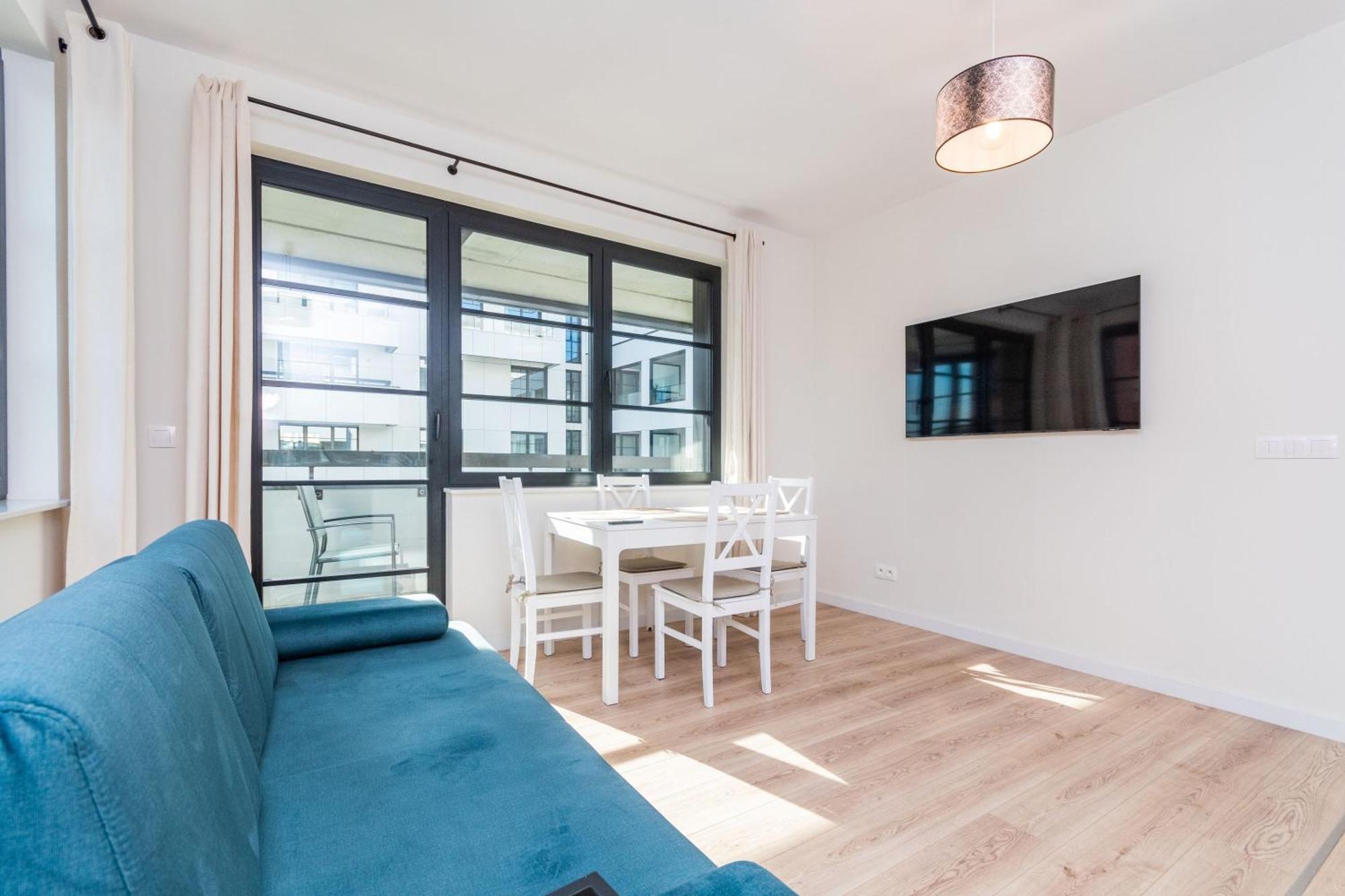 Grand Apartments - Doki Living & Foodhall Gdańsk Extérieur photo