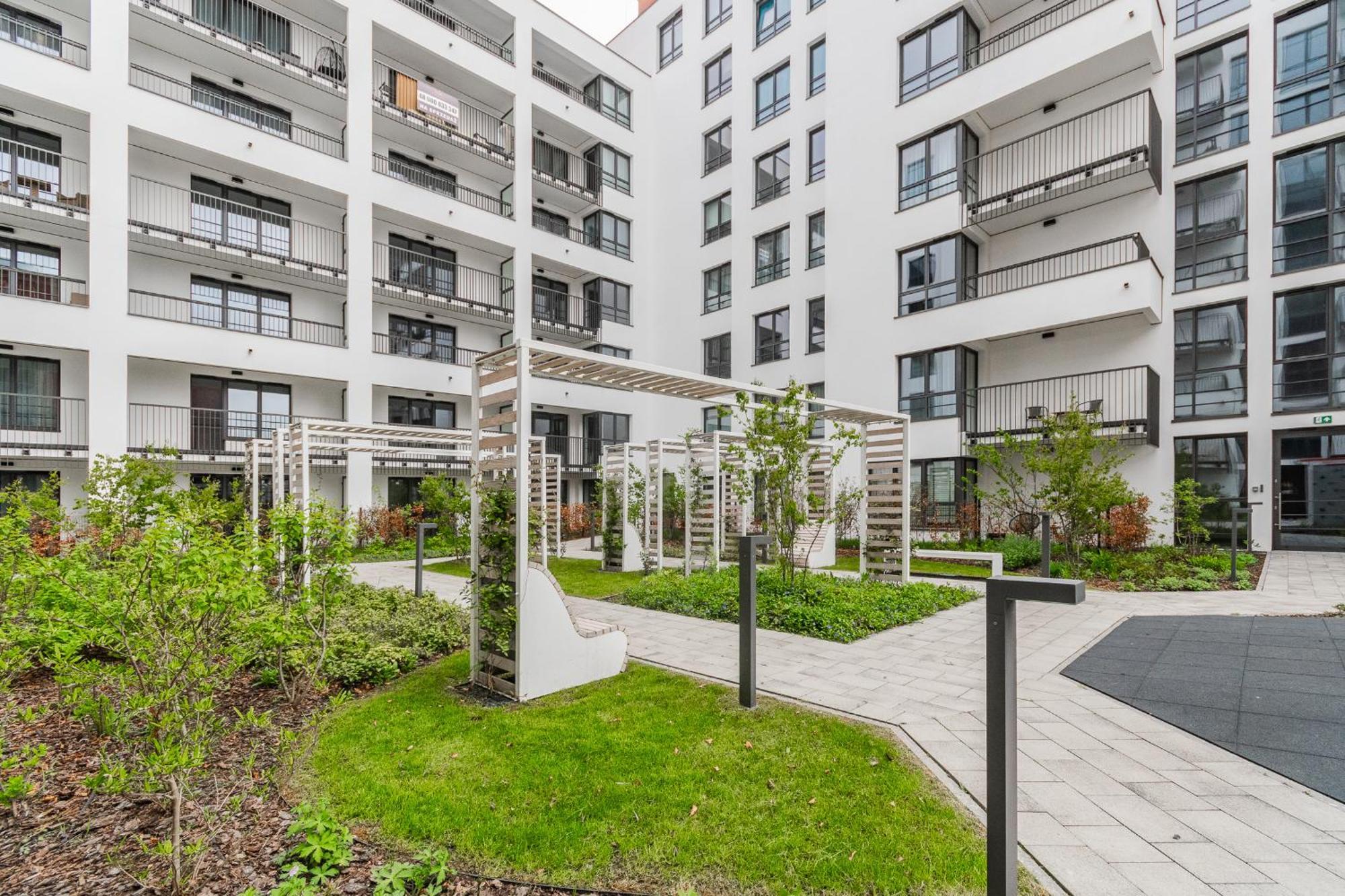 Grand Apartments - Doki Living & Foodhall Gdańsk Extérieur photo